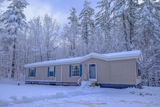 408 Commonwealth Ave, Ludlow, VT 05149
