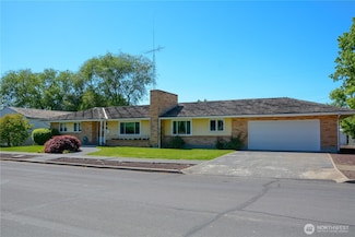 408 W 8th Ave, Ritzville, WA 99169
