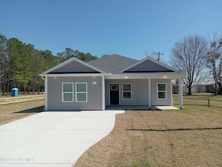 941 Hickman Rd, Tabor City, NC 28463