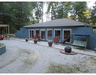 8577 N 1175 E, Walkerton, IN 46574
