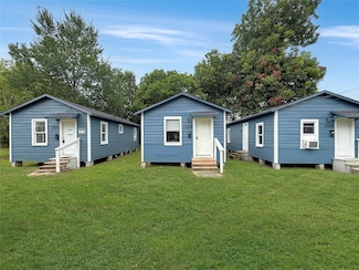 3044 W Crockett St, Beaumont, TX 77701