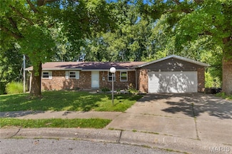 5 Oriole Ct, Saint Charles, MO 63301