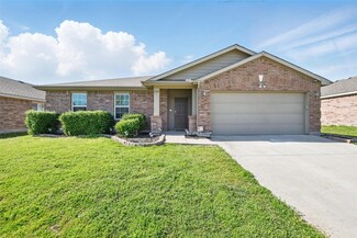 1418 Feather Crest Dr, Krum, TX 76249