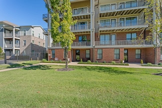 380 N Island Dr Unit 314, Memphis, TN 38103