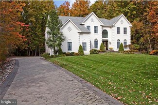 108 Hilltop Ct, Mullica Hill, NJ 08062