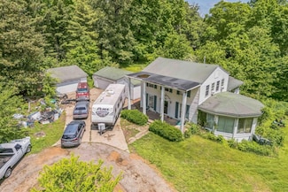 52 Sedalia St, Mayfield, KY 42066
