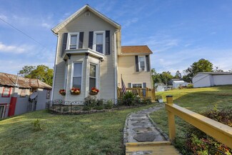 128 W Walnut St, Shawnee, OH 43782