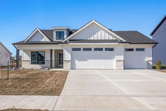 2814 NW Westwood Ct, Ankeny, IA 50023
