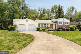 1915 Shannon Ct, Alexandria, VA 22306