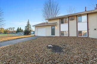 1076 Sibley St S, Shakopee, MN 55379