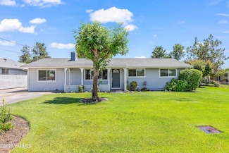 516 N Elm St, Toppenish, WA 98948