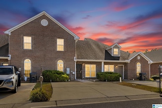 165 Waterford Lake Dr, Calera, AL 35040