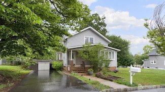 41 Ross Hall Blvd N, Piscataway, NJ 08854
