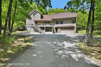 239 Salisbury Turnpike, Rhinebeck, NY 12572