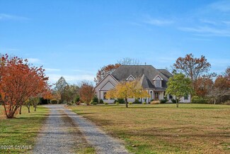 41 Majestic Dr, Danville, PA 17821