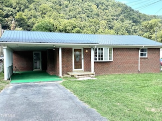 1104 Little Prater Rd, Grundy, VA 24614