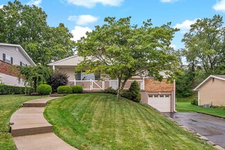 206 Palomino Dr, Oakdale, PA 15071