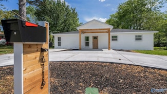 6116 Pisgah Dr NW, Huntsville, AL 35810