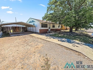 411 E Wolfcamp Dr, Hobbs, NM 88240