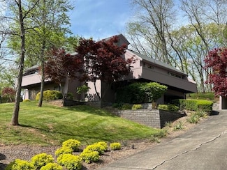 113 Meadow Ln, Marietta, OH 45750