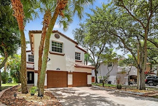 9861 Fairway Cove Ln, Plantation, FL 33324