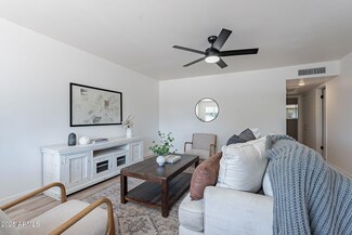 10118 N 97th Ave Unit A, Peoria, AZ 85345