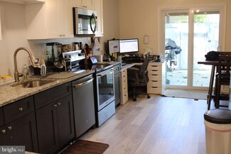 43 Park Vallei Ln, Brookhaven, PA 19015