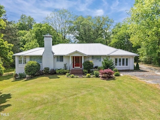 513 N Nash St, Hillsborough, NC 27278