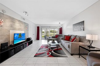 2751 N Palm Aire Dr Unit 102, Pompano Beach, FL 33069