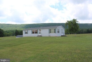 60 Spring Rd, Tower City, PA 17980