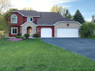 3989 Stonebridge Dr N, Saint Paul, MN 55123