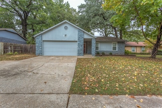8215 S Date Place, Broken Arrow, OK 74011