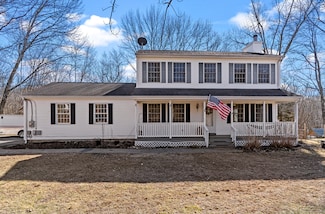 39 Huntington Dr, Plainfield, CT 06374