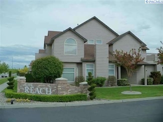 431 Columbia Point Dr, Richland, WA 99352