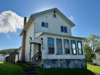 114 Ellsmore Ave, Punxsutawney, PA 15767
