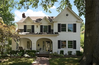 35 W 70th St, Kansas City, MO 64113