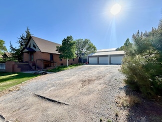321 Buffalo St, Benkelman, NE 69021