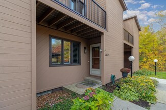 1603 Earthstone Dr, Valparaiso, IN 46383