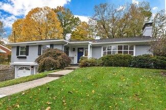 5923 Crittenden Dr, Cincinnati, OH 45244