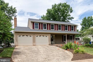 1304 Cold Harbor Ct, Herndon, VA 20170