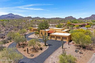 6632 N Paddock Place, Tucson, AZ 85743