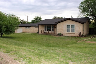 219 Kiekbusch St, Borger, TX 79007