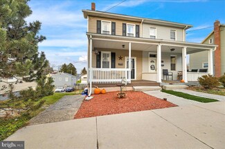 7 E Broad St, Dallastown, PA 17313