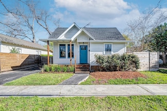 1016 Louise St, Houston, TX 77009