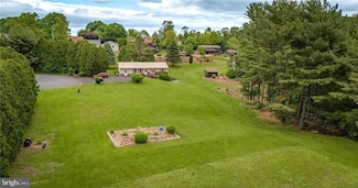 86 Sunny Side Dr, Schuylkill Haven, PA 17972