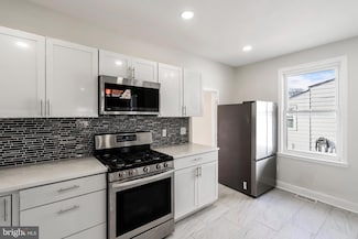 244 Conover St, Burlington, NJ 08016