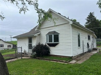 1351 Atchison St, Atchison, KS 66002