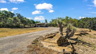215 Shady Oaks Dr, Mineral Wells, TX 76067