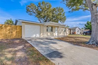 8433 76th Ave, Seminole, FL 33777