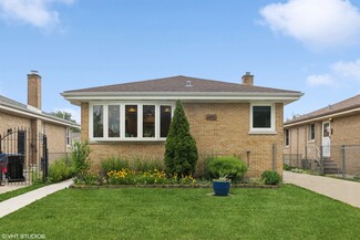 4836 N Mont Clare Ave, Chicago, IL 60656